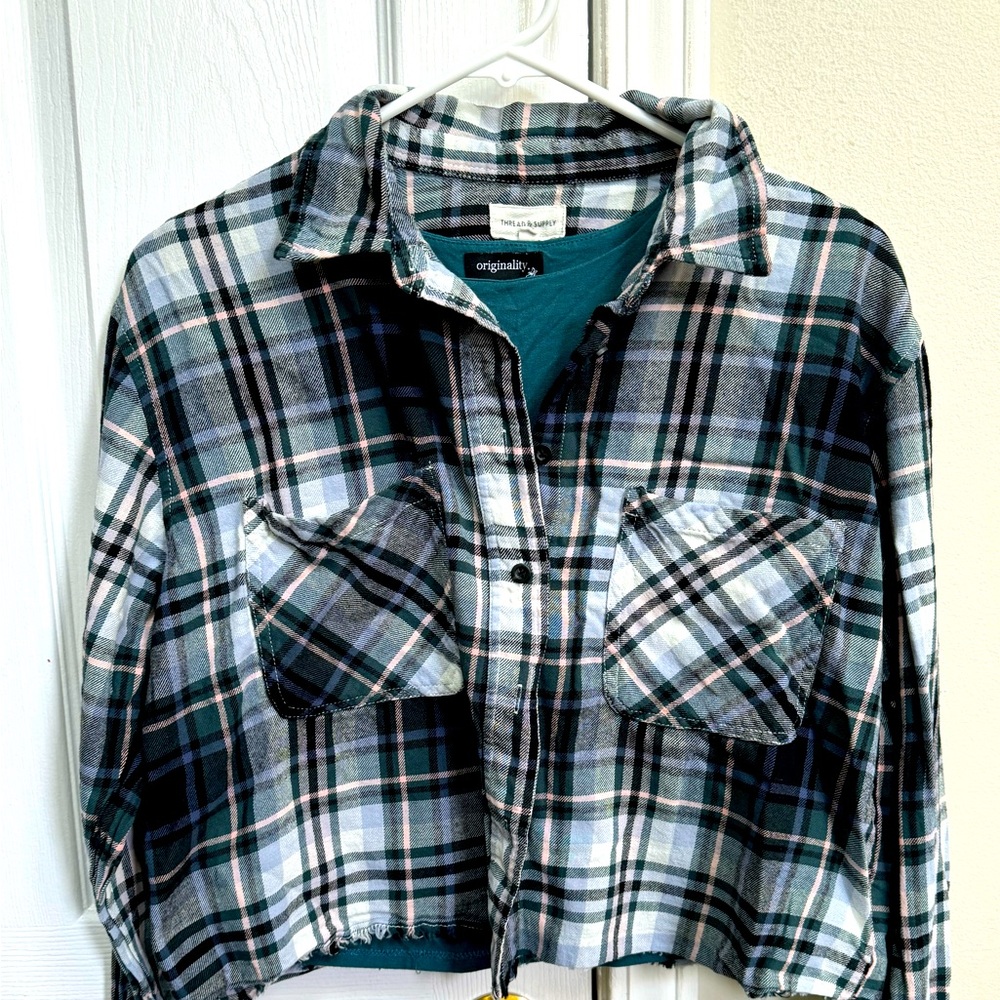 Thread and Supply Teal Plaid Cropped Flannel and Teal layering top M